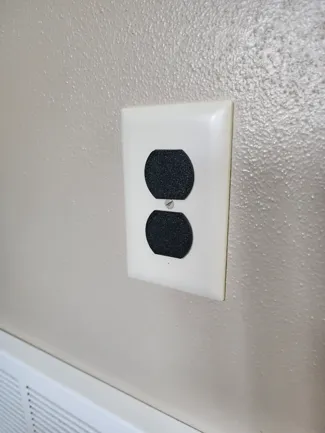 Outlet Cover - USA