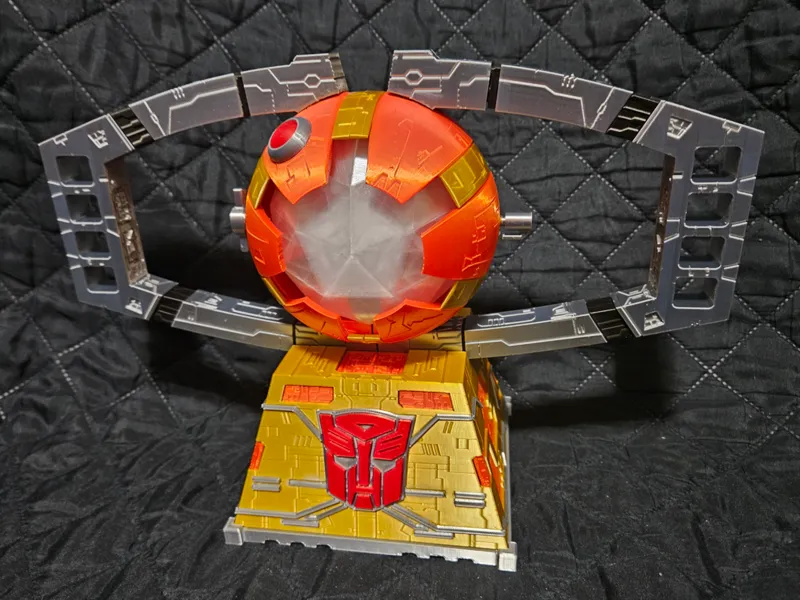 Autobot Matrix of Leadership, w/ Stand