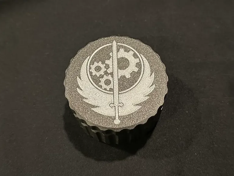 Brotherhood Of Steel Threaded Container - Fallout