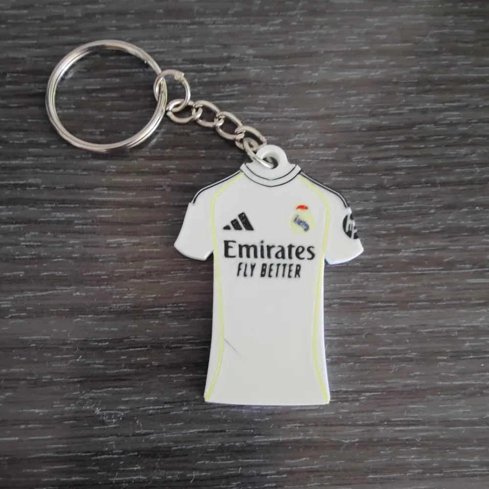 Mbappé Real Madrid jersey keychain - Free 3D Print Model - MakerWorld