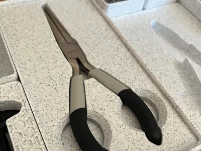 Gridfinity Tray for Long Nose Pliers