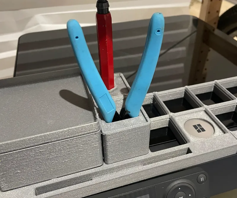 Ender 3 Flush Cutters 1x1x6 Gridfinity bin