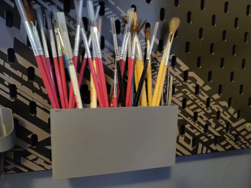 Skadis complete brush holder