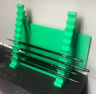 Brush holder with backplate for wall mounting