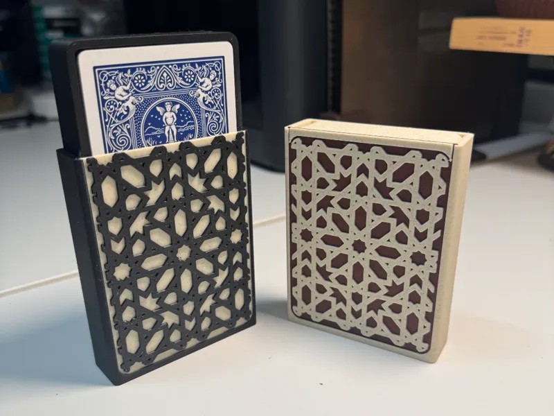 BICYCLE Cards box (With magnet)