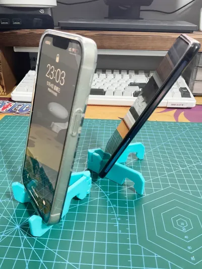 Compact Folding Phone Stand - Free 3D Print Model - MakerWorld