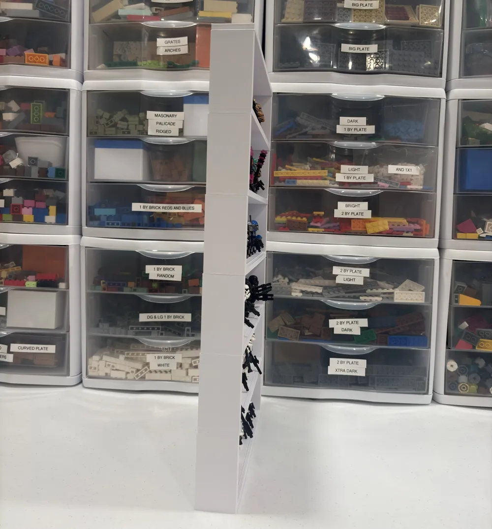 Bricks Stand Modular Wall mounted brick figure display stand - Free 3D Print Model ...