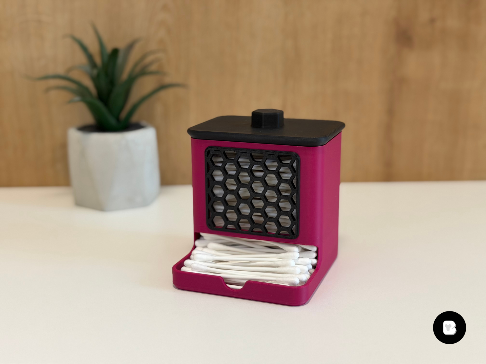 Honeycomb Q-Tip Holder V2 