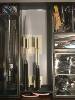 Knife stand