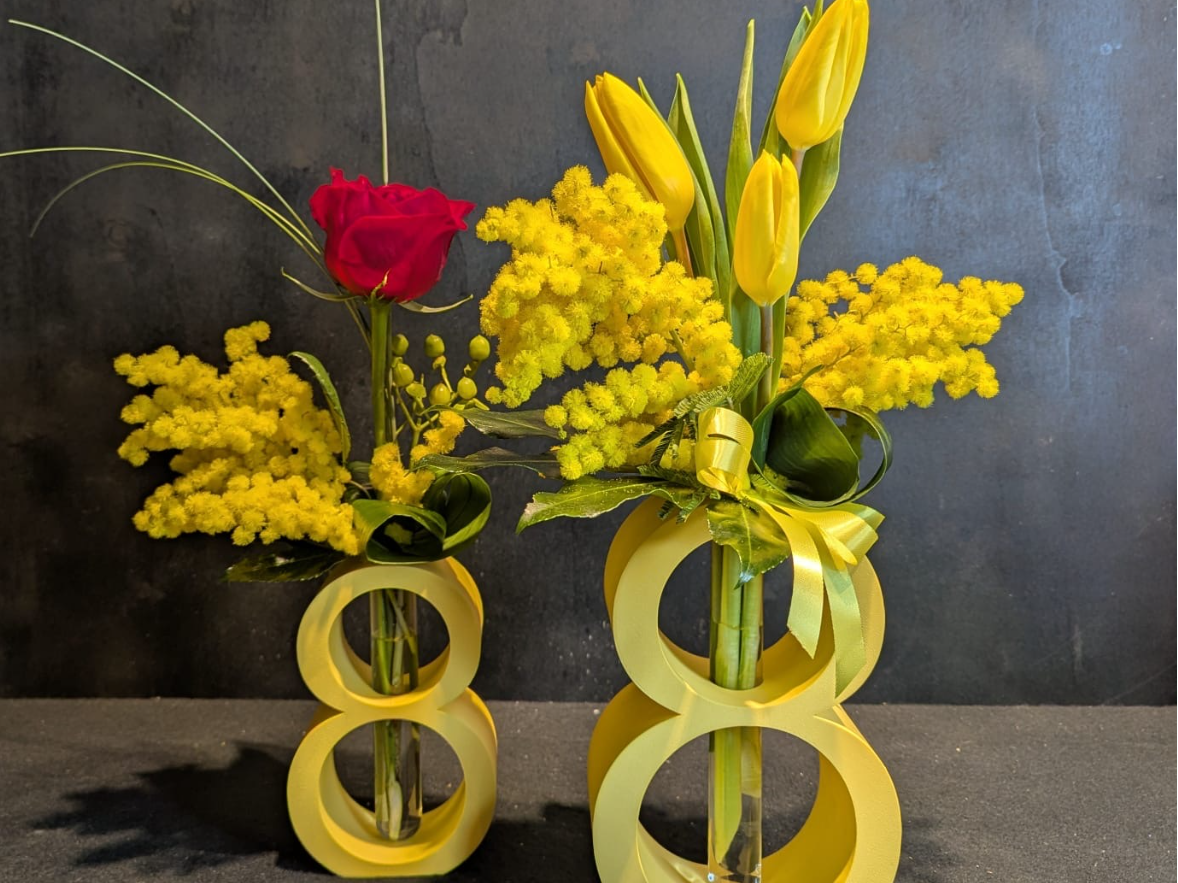 Women’s Day 8 Vase