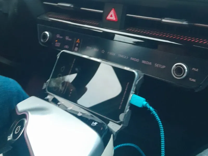 Kia EV6 phone holder