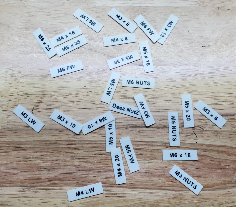 Gridfinity Extended Clicky Labels! (+Bonus Bin)
