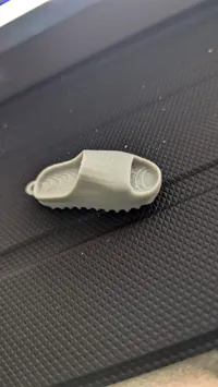 Porte-clés claquette Yeezy Adidas — photo 6