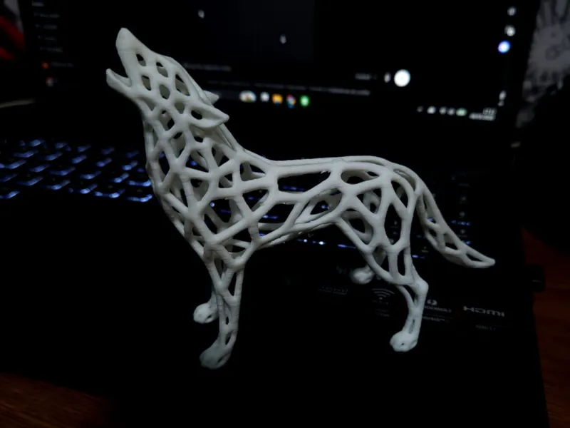 geometric polygon wolf