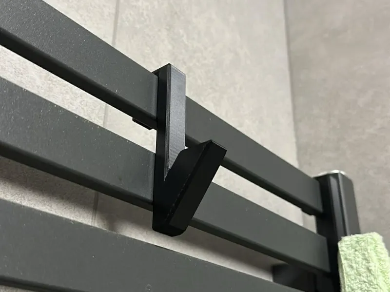 Towel radiator/heater hanger 