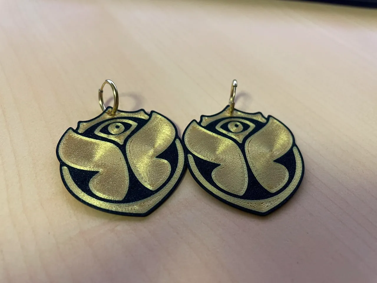 tomorrowland earrings/necklace and keyring view 4