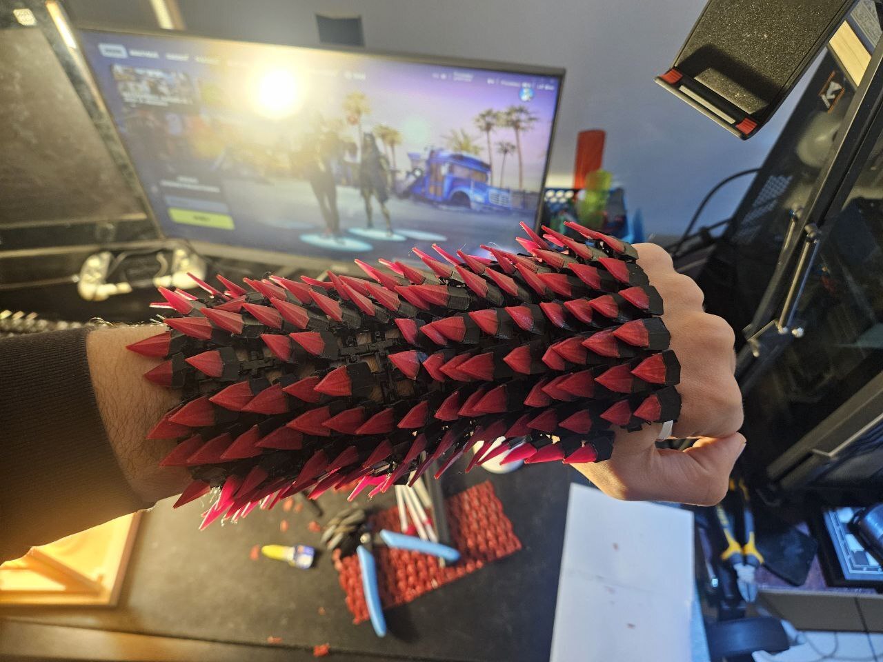 Dragon Skin Arm Bracer - 1