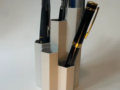 Hexagonal pen holder