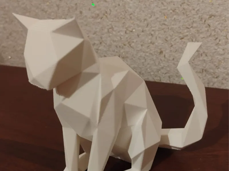 Low poly cat
