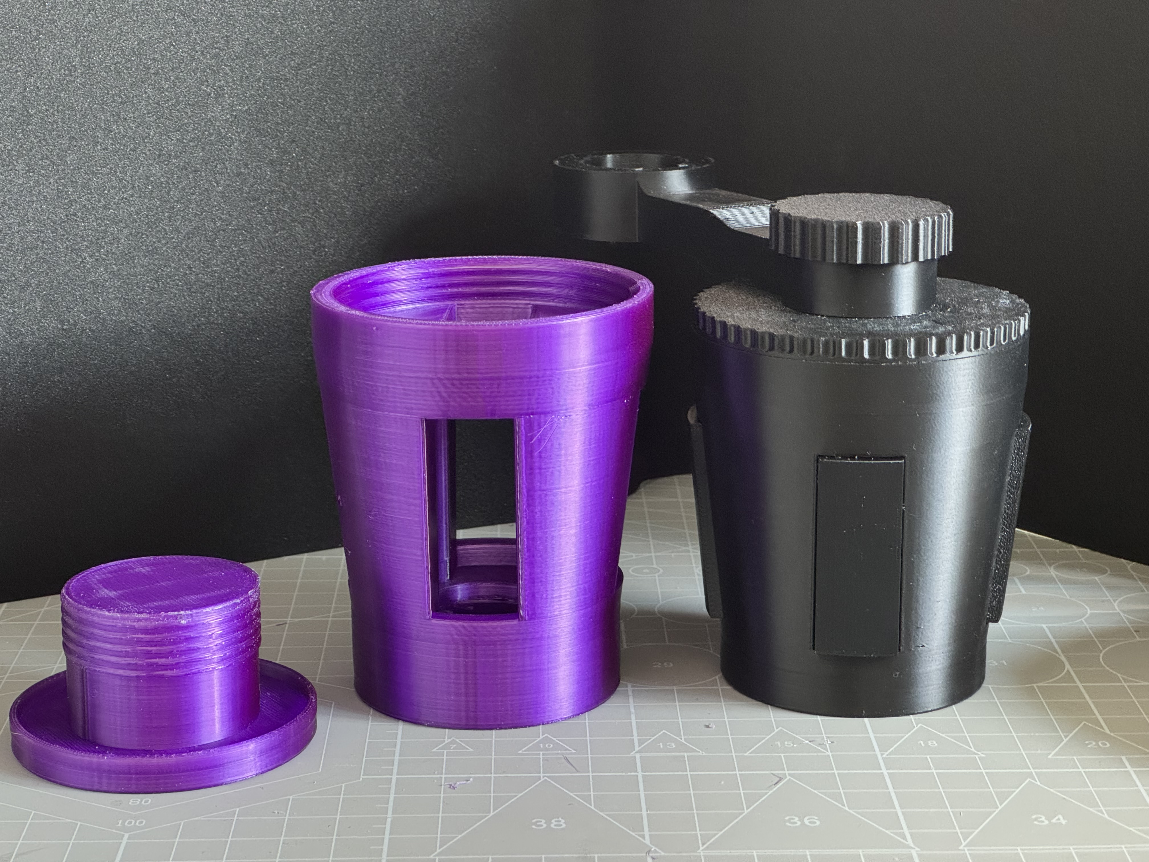 Miniatura 5 do modelo 3D 【更新V2版本】车载杯架固定迷你小桌板，多角度棘轮调节固定
