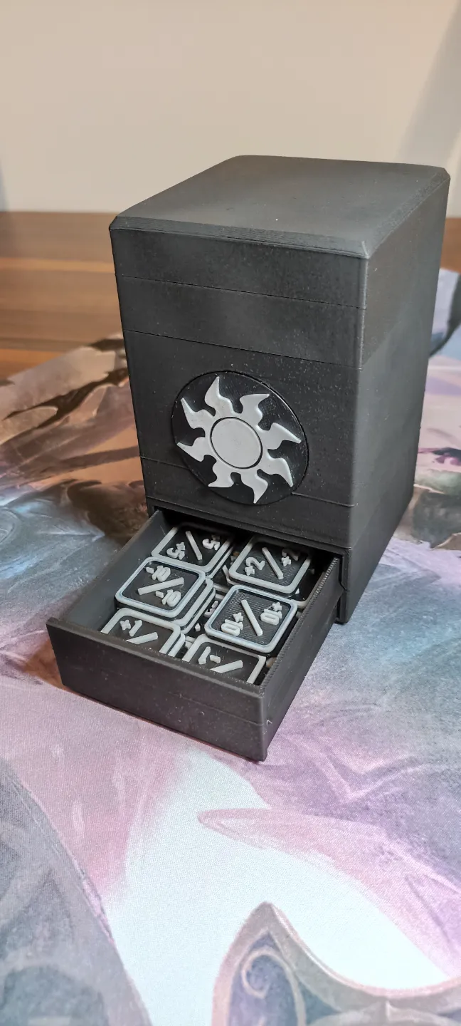 MtG 100+ cards deck box magnetic drawer & counters by Filament Owl ...