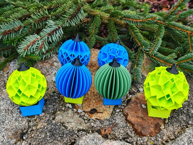Christbaumkugeln / Weihnachtskugeln