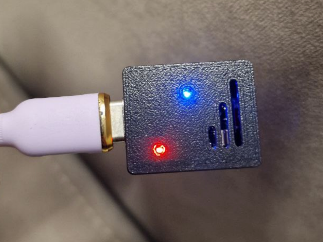 esp32-c3 super slim case (power indicator)