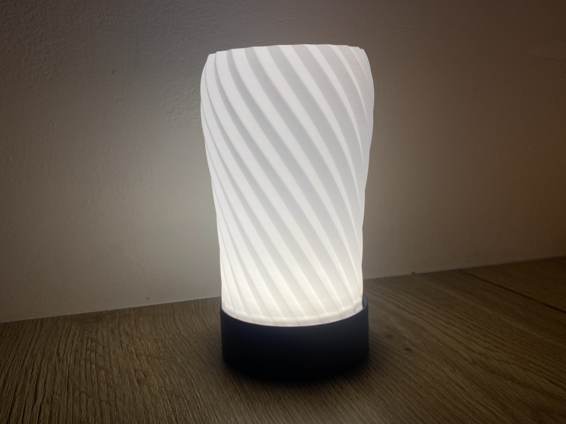 Spiral Twist Table Lamp