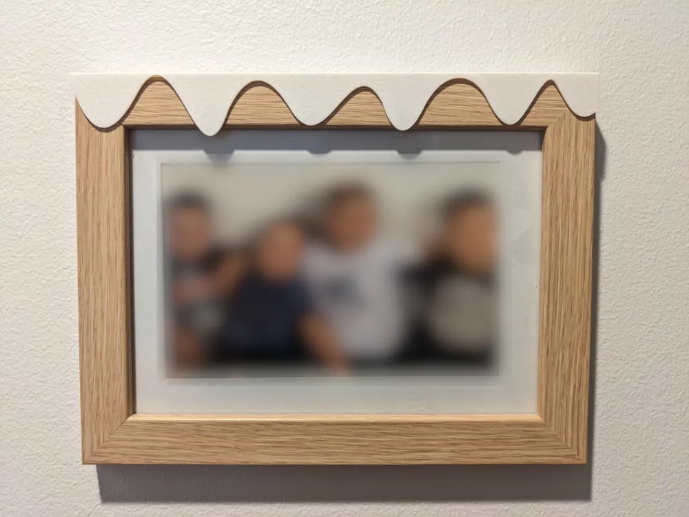 Picture Frame Topper Christmas photo frame topper - Free 3D Print Model - MakerWorld