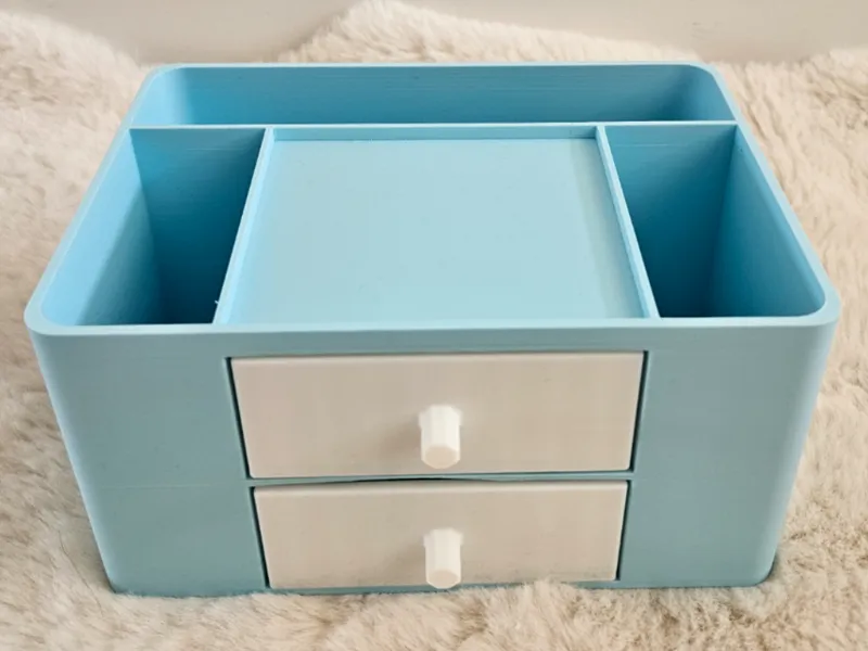 Desk organizer with drawers