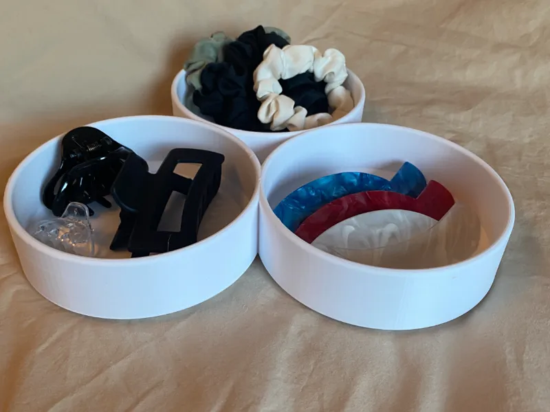 Organizing tray