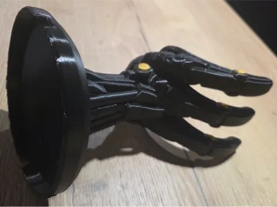 Roboitic hand headphone stand