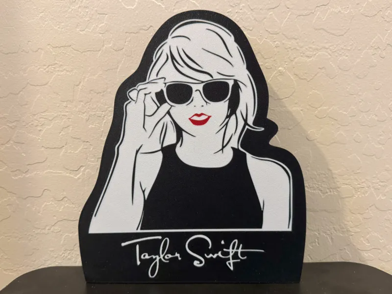 Taylor Swift in Sunglasses Light Box