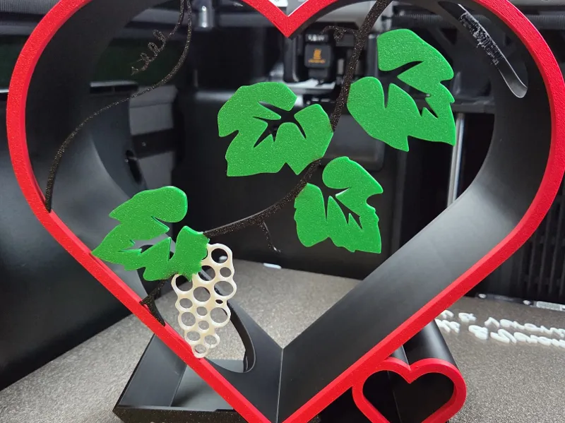 Heart Wine Bottle Holder – Reinforced Base