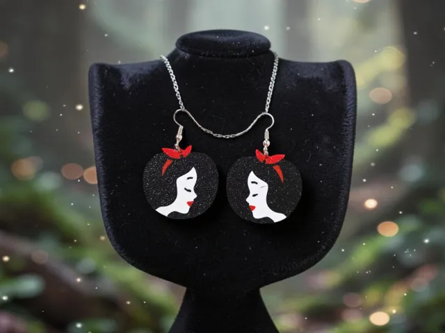 Snow White in the Apple earrings