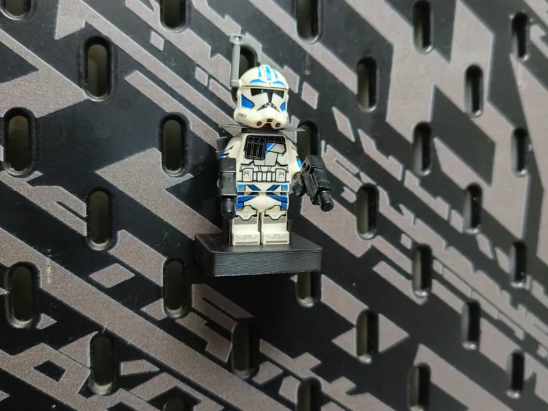Skadis Minifigure display