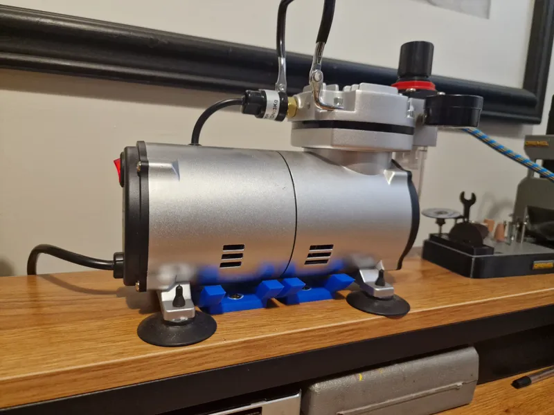 Airbrush Compressor Saddle