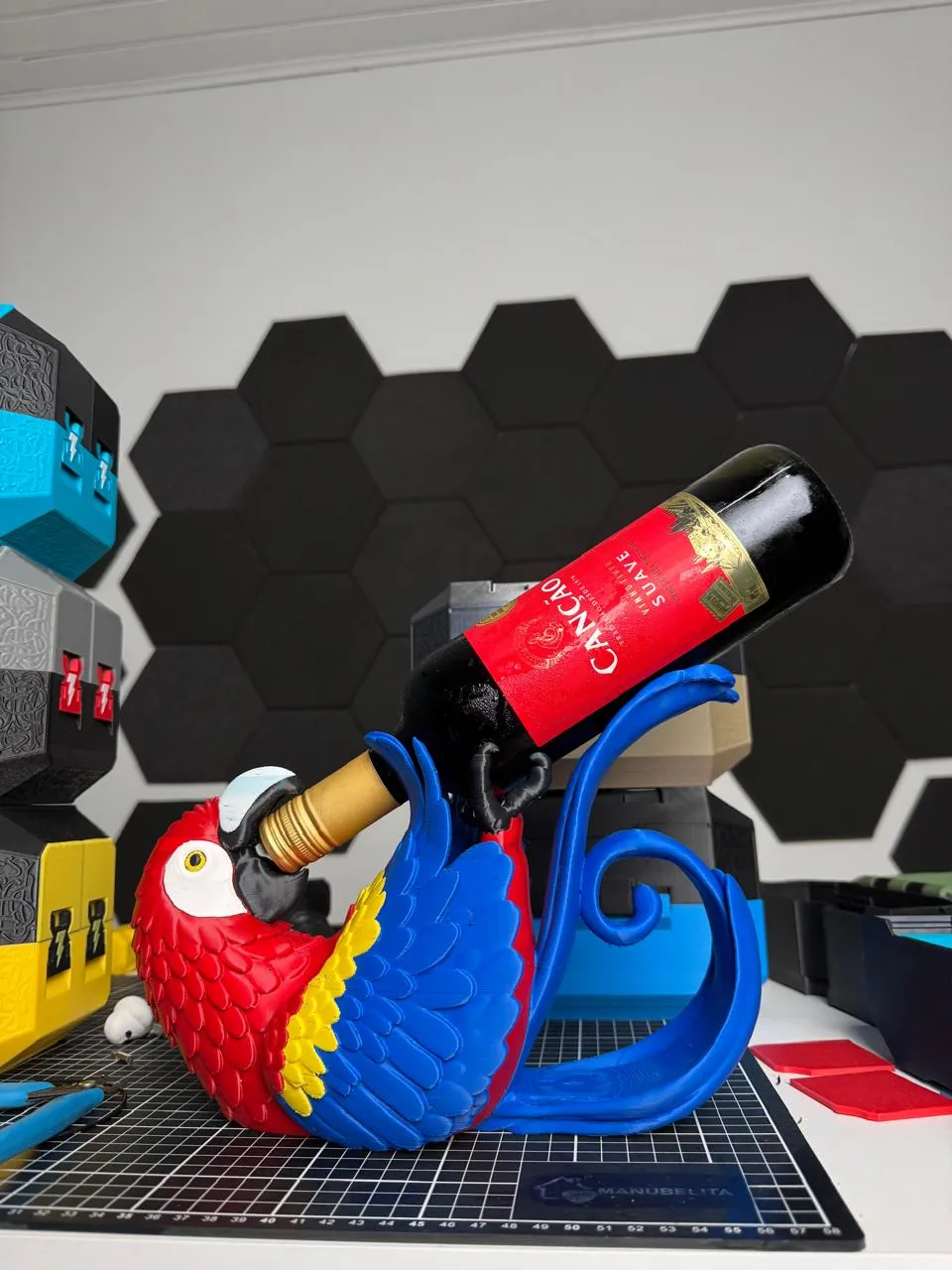 Macaw Wine Holder view 3