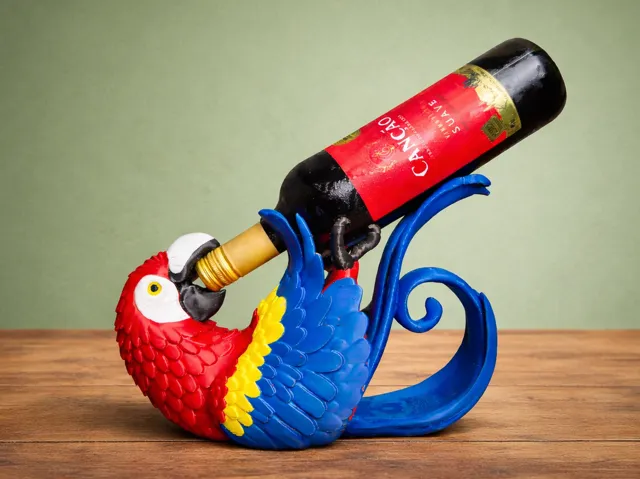 Macaw Wine Holder