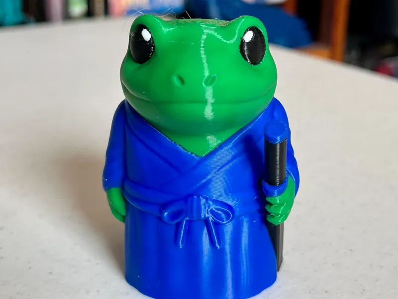 Frogs in Costume - Samurai Figure