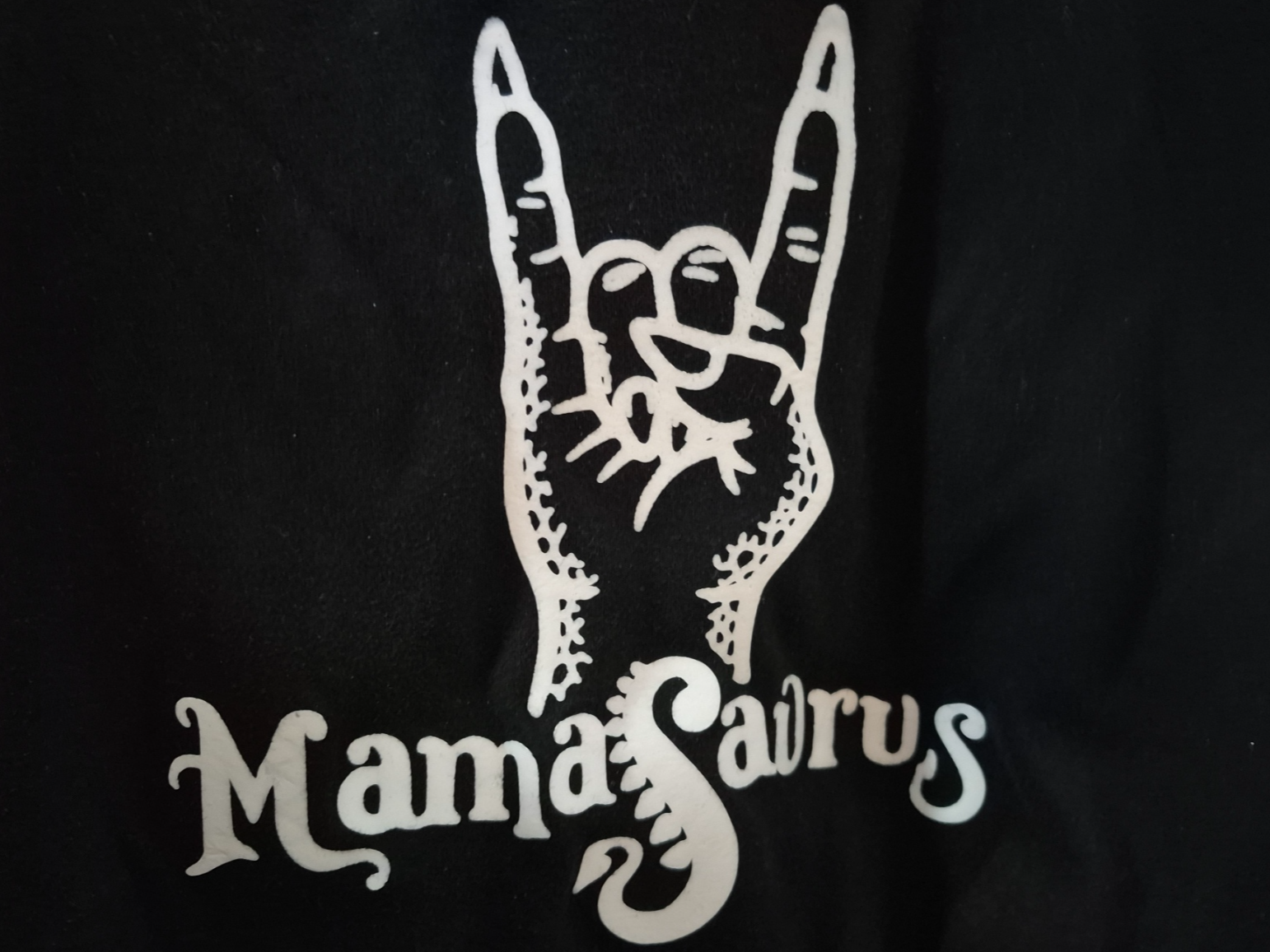 Bügelbild Mamasaurus, Dino Kinder Metalband 