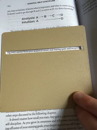 Distraction-free reading bookmark