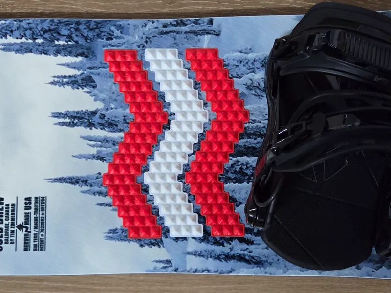 Snowboard Stomp Pad (Flag)