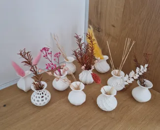 10 Mini Vases