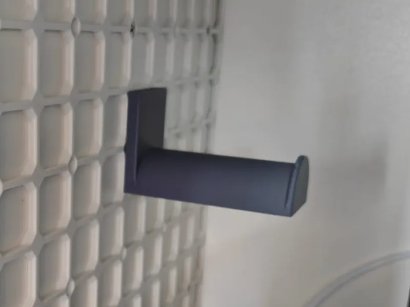 Multiconnect spool holder for tight spaces