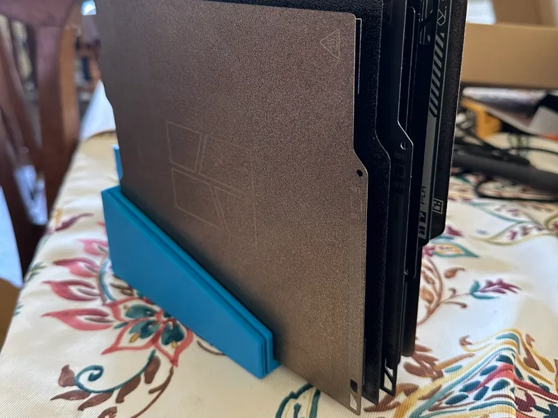 Expandable Plate Holder