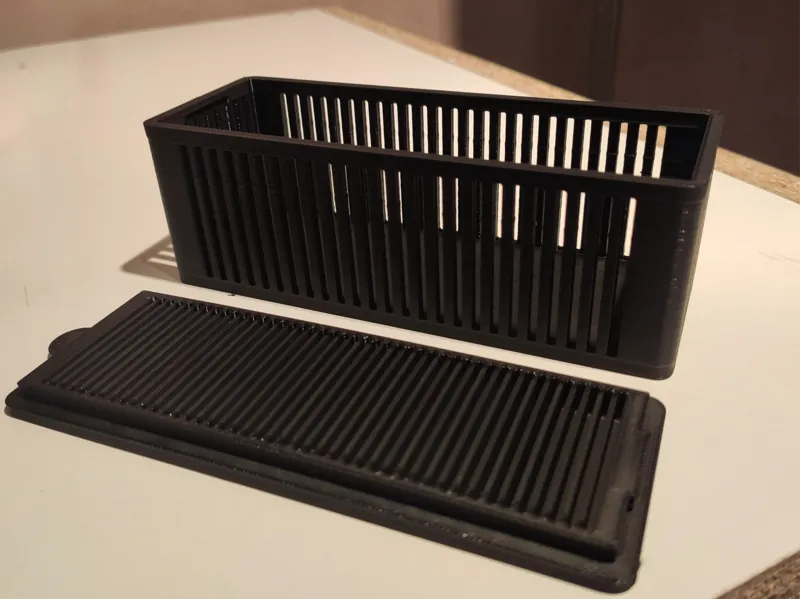 dessicant holder