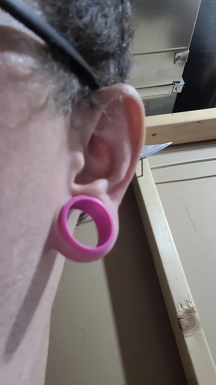earring plug & gauge set view 4