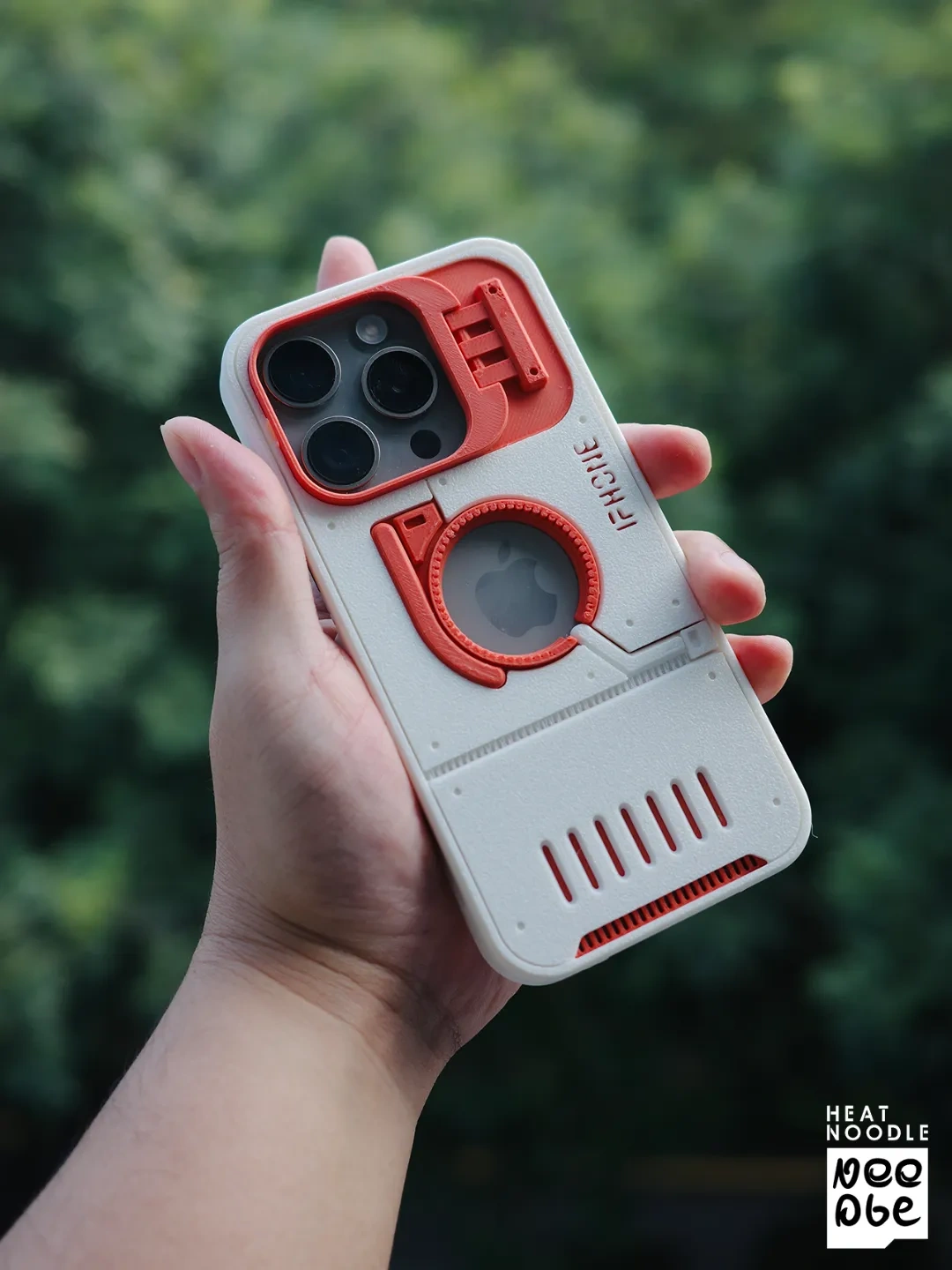 Miniatura 2 do modelo 3D 机能风 iPhone 15pro手机壳