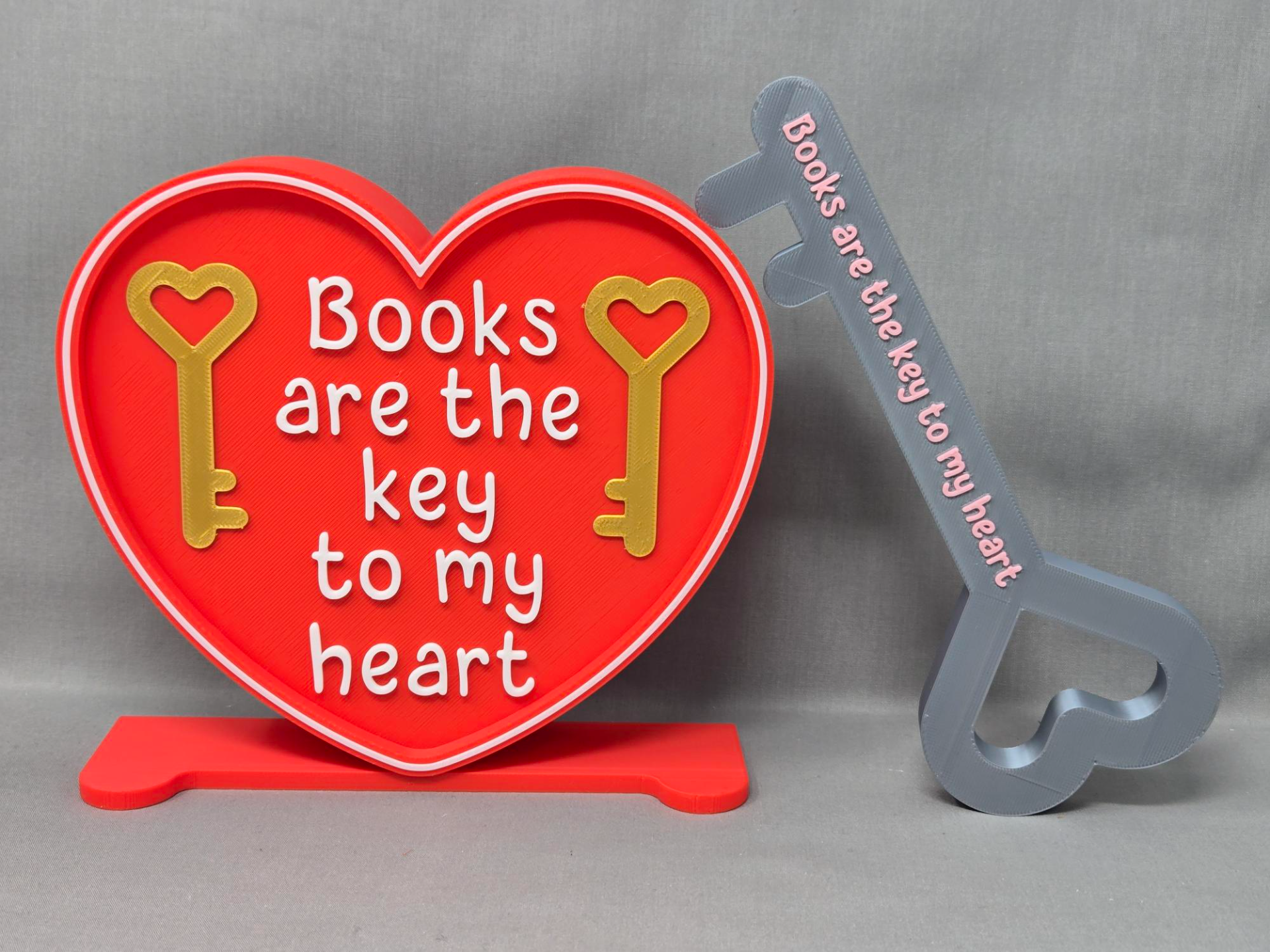 Books are the key to my heart shelf decoration